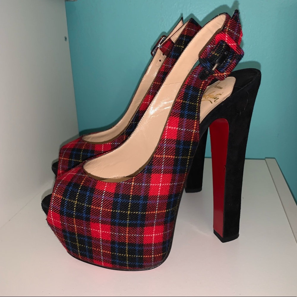 Christian Louboutin Tartarina size 38.